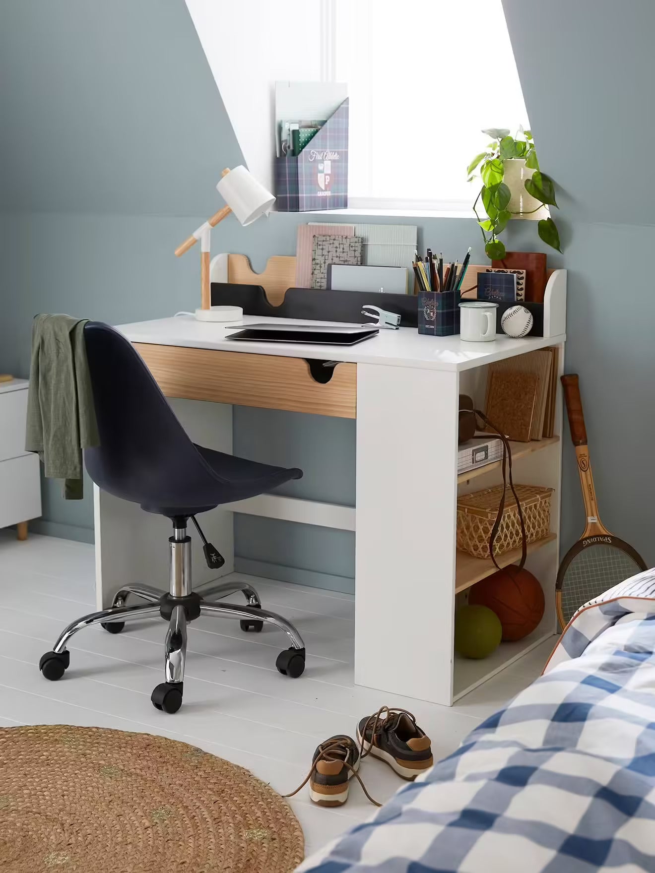 Bureau enfant en bois - meuble Moku 